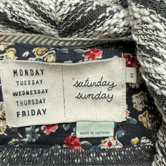 Anthropologie Saturday Sunday Sidewinder sweater jacket. Size SP. Gray/white. - Picture 3 of 9